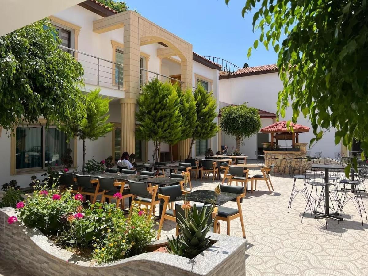Nagas Hotel & Restaurant At Historical Part Of Nicosia Esterno foto